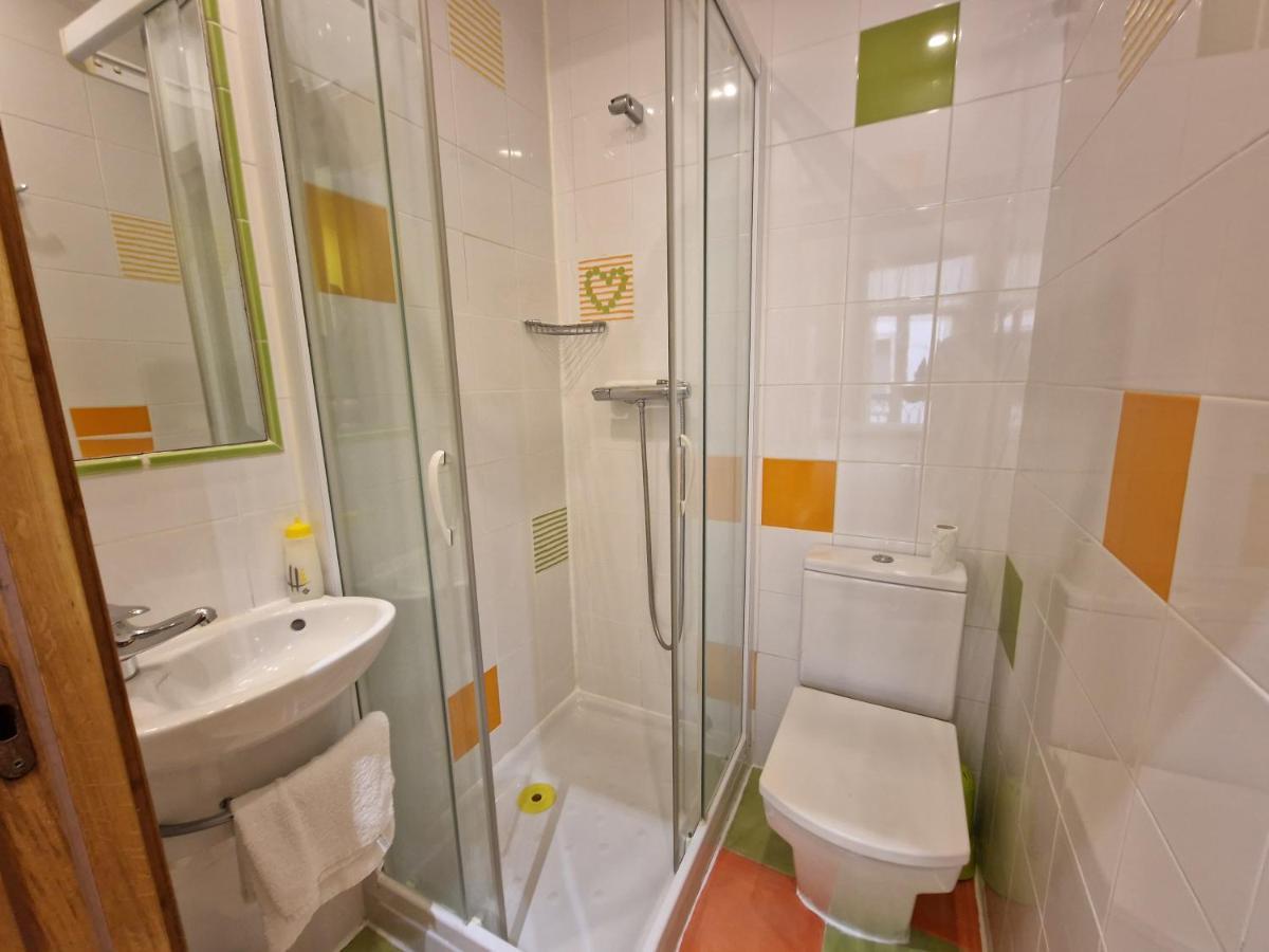 Pension Izar Bat Guesthouse San Sebastián Exteriér fotografie