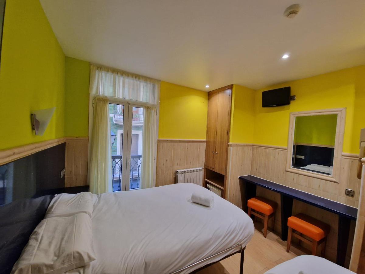 Pension Izar Bat Guesthouse San Sebastián Exteriér fotografie