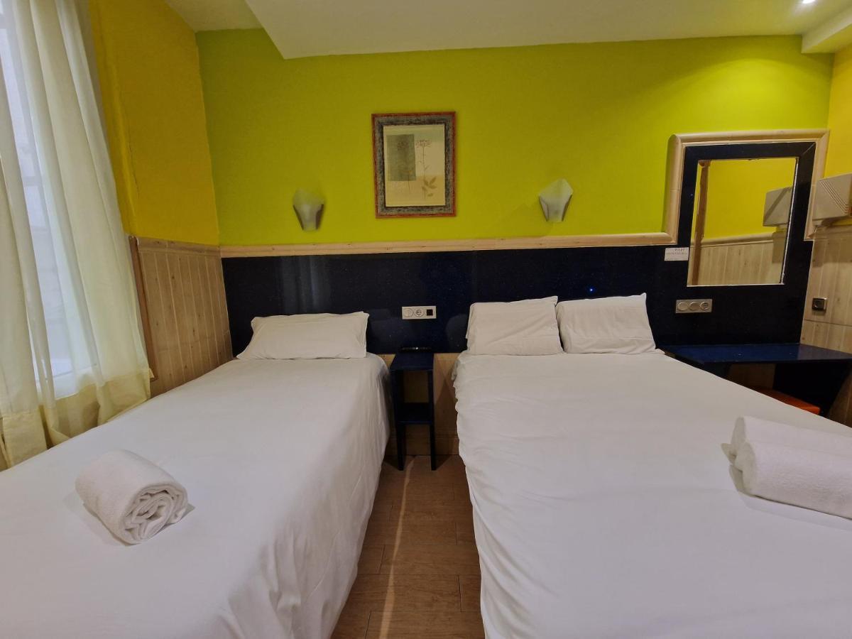 Pension Izar Bat Guesthouse San Sebastián Exteriér fotografie