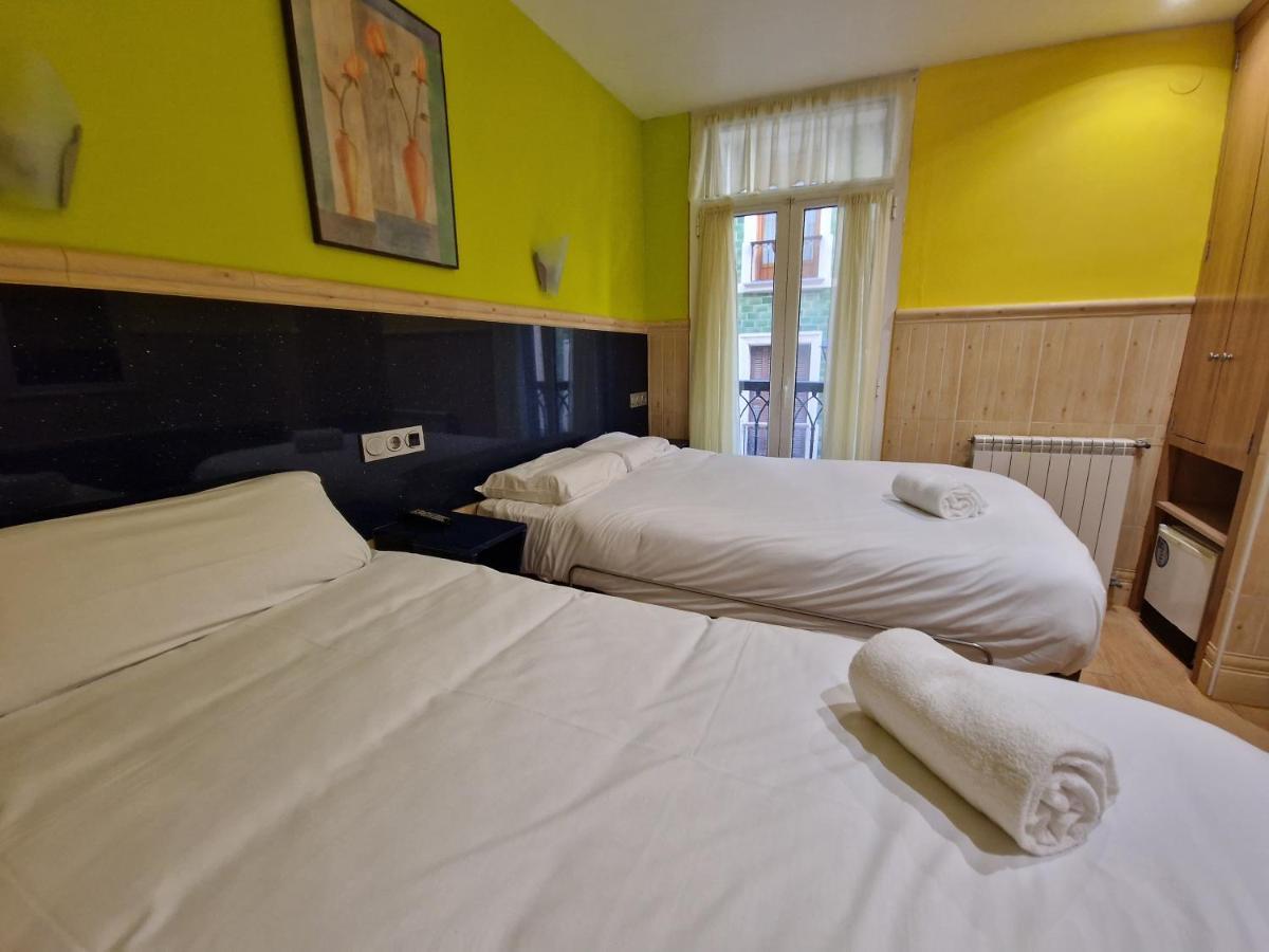 Pension Izar Bat Guesthouse San Sebastián Exteriér fotografie